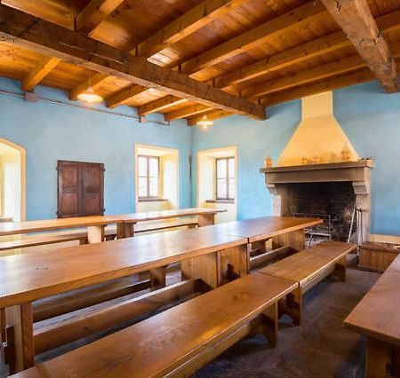 Ostello Podesteria Di GombolaPolinago エクステリア 写真