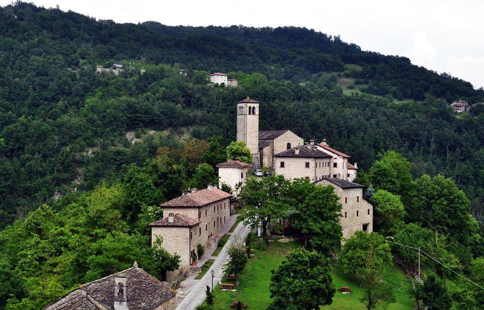 Ostello Podesteria Di GombolaPolinago エクステリア 写真